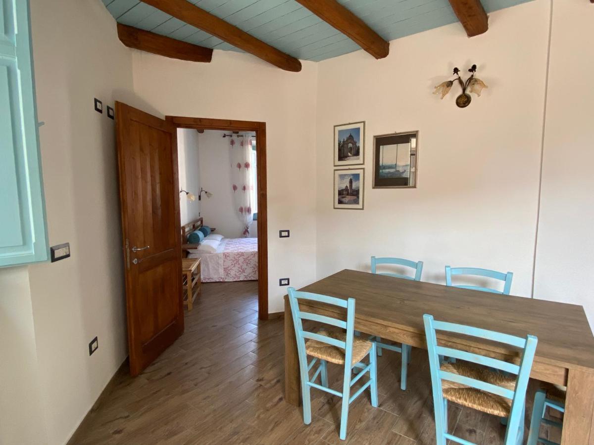 B&B Alba Chiara Oristano Buitenkant foto