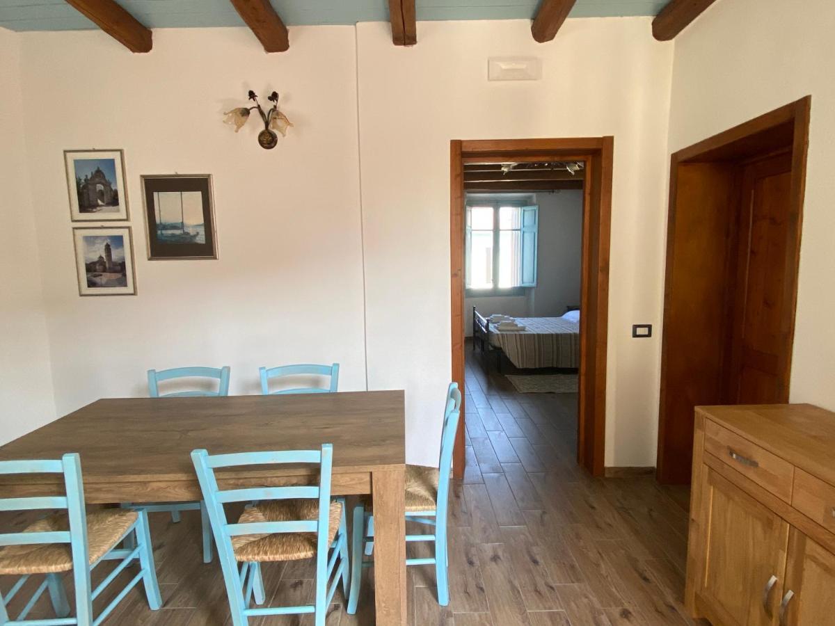 B&B Alba Chiara Oristano Buitenkant foto
