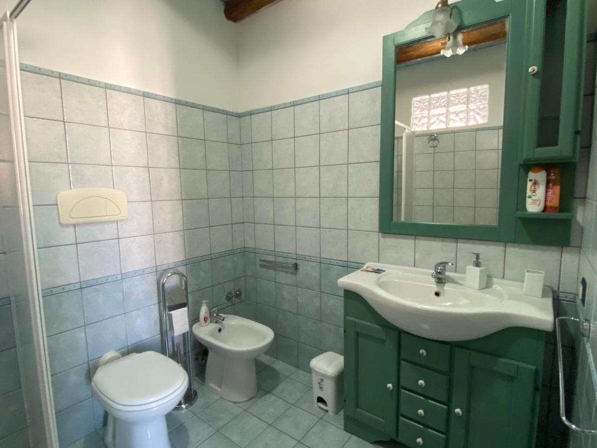 B&B Alba Chiara Oristano Buitenkant foto