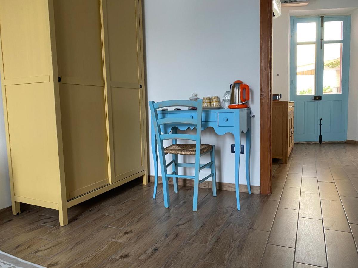 B&B Alba Chiara Oristano Buitenkant foto