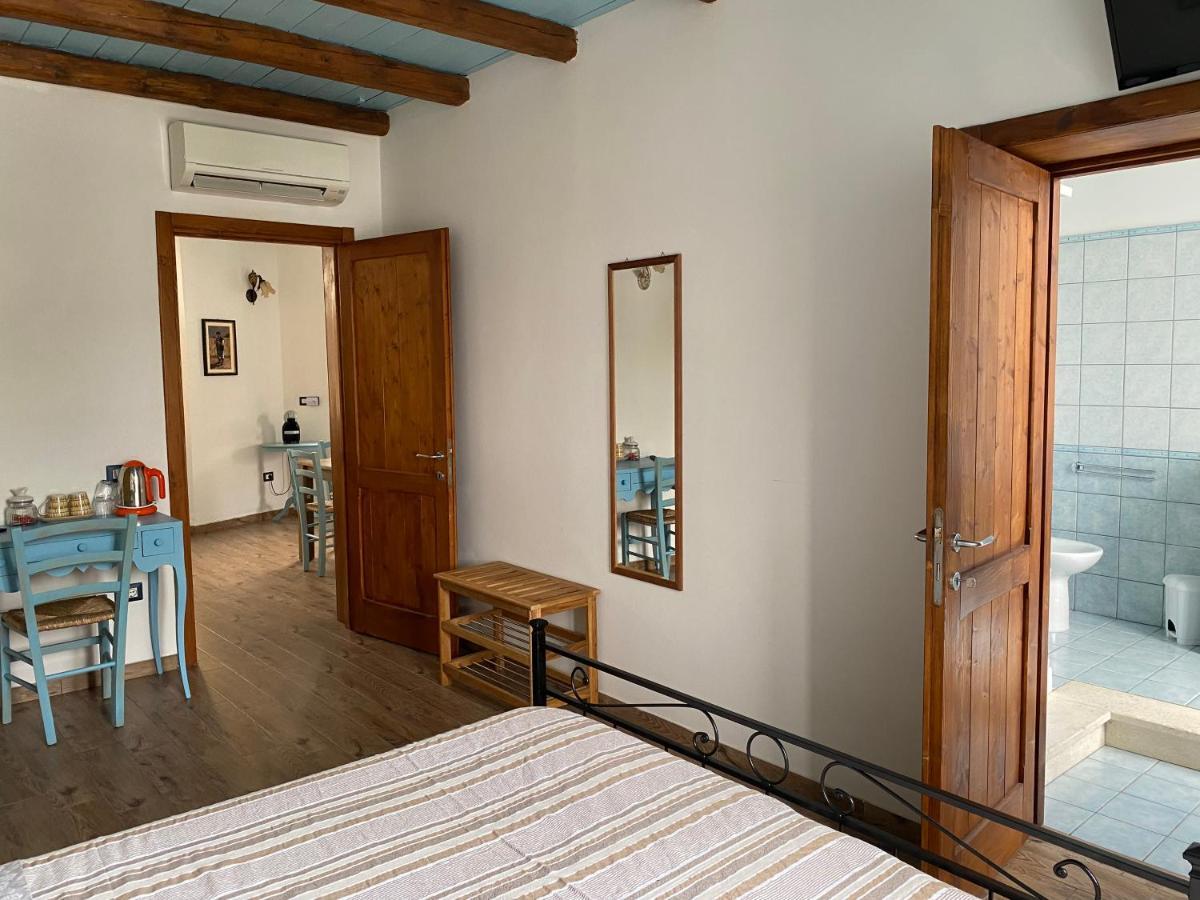B&B Alba Chiara Oristano Buitenkant foto